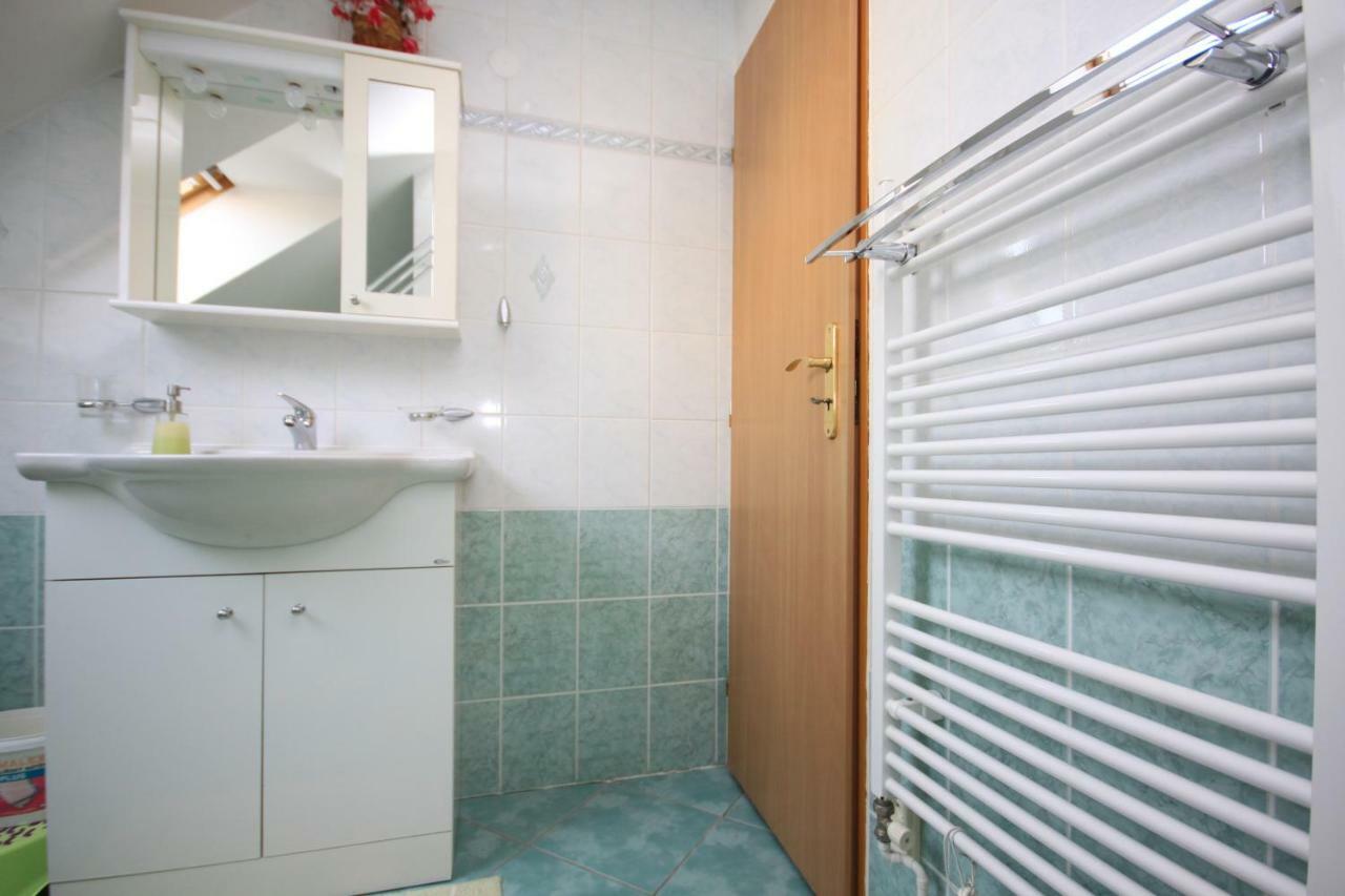 Apartman Pod Cernou Horou Roznov pod Radhostem Exterior photo