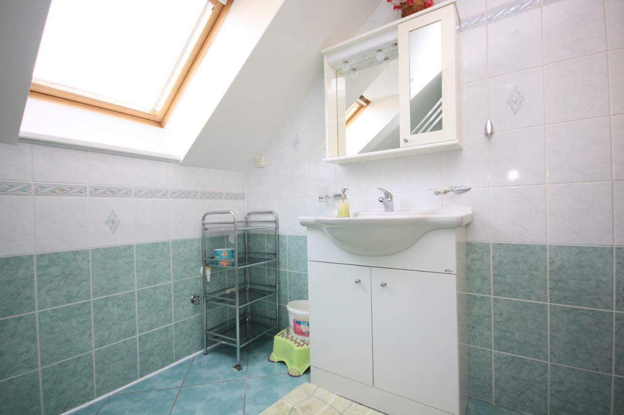 Apartman Pod Cernou Horou Roznov pod Radhostem Exterior photo
