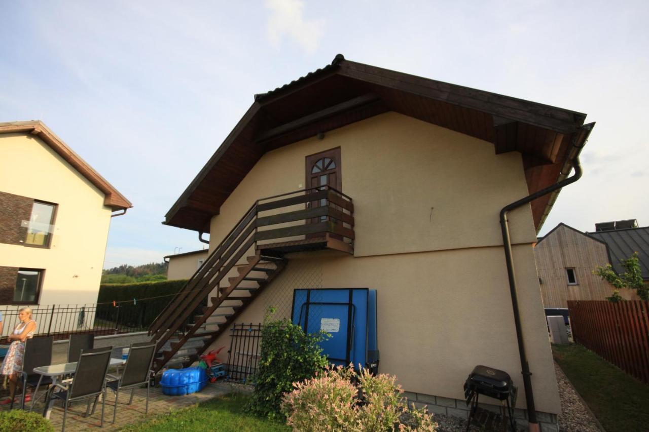 Apartman Pod Cernou Horou Roznov pod Radhostem Exterior photo