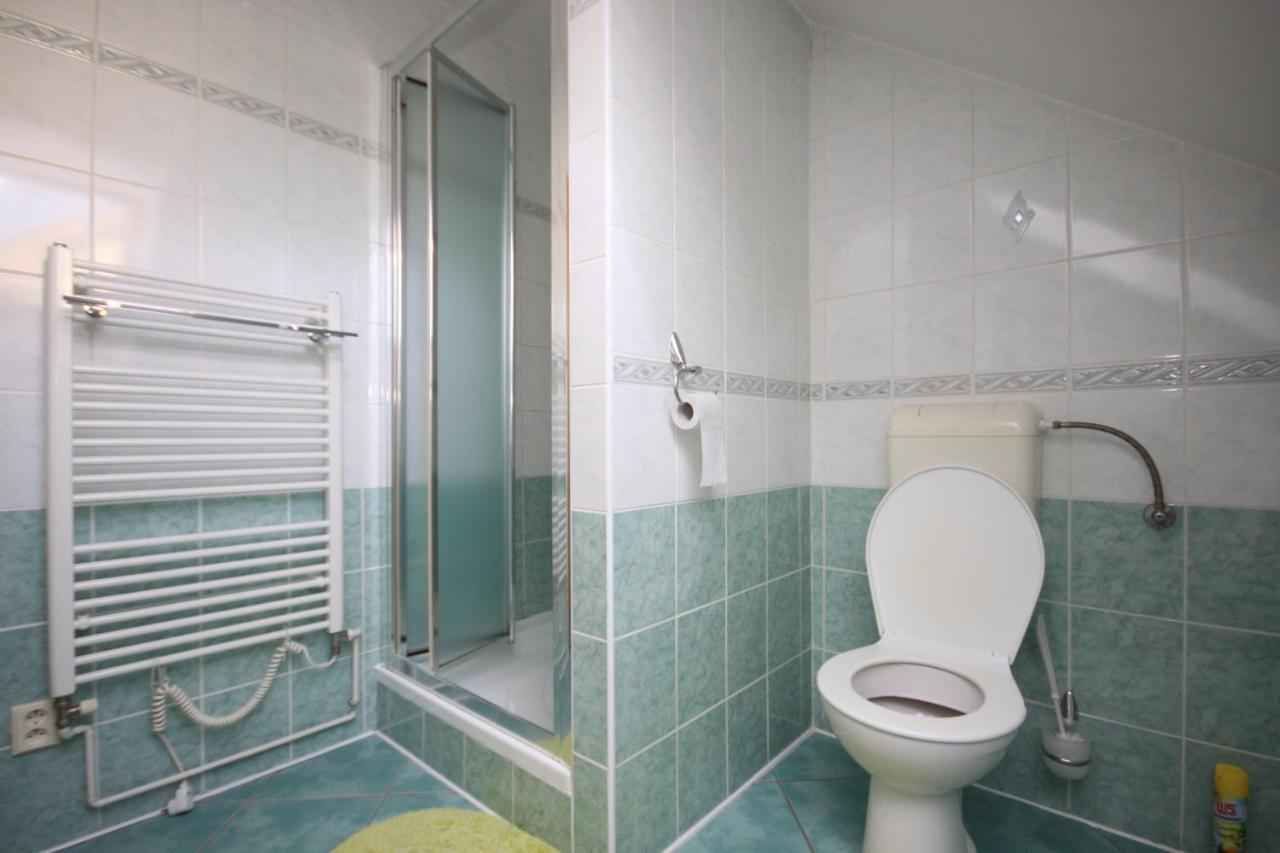 Apartman Pod Cernou Horou Roznov pod Radhostem Exterior photo
